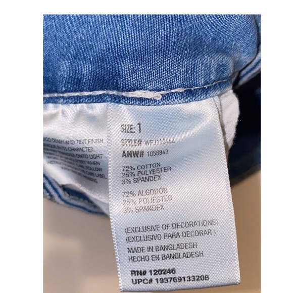 CUFFED DAISY DUKES - Picture 4 of 4